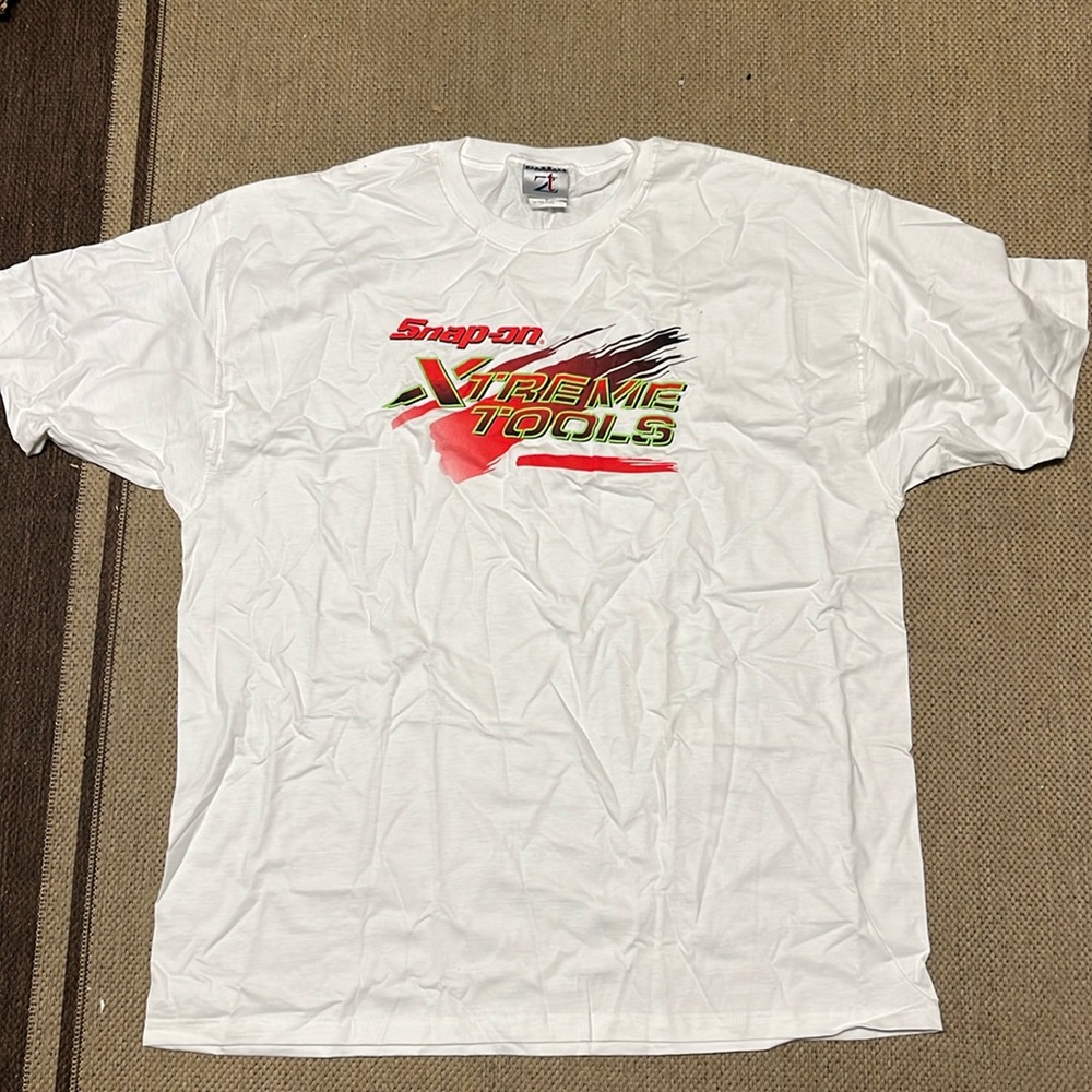 Snap on t-shirt vintage